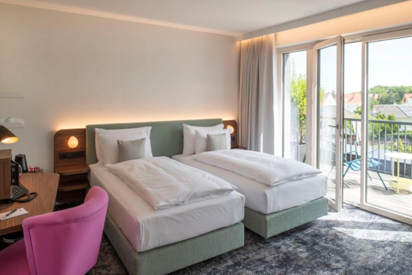 Hotel Le Parc Wiener Neustadt Exterior photo